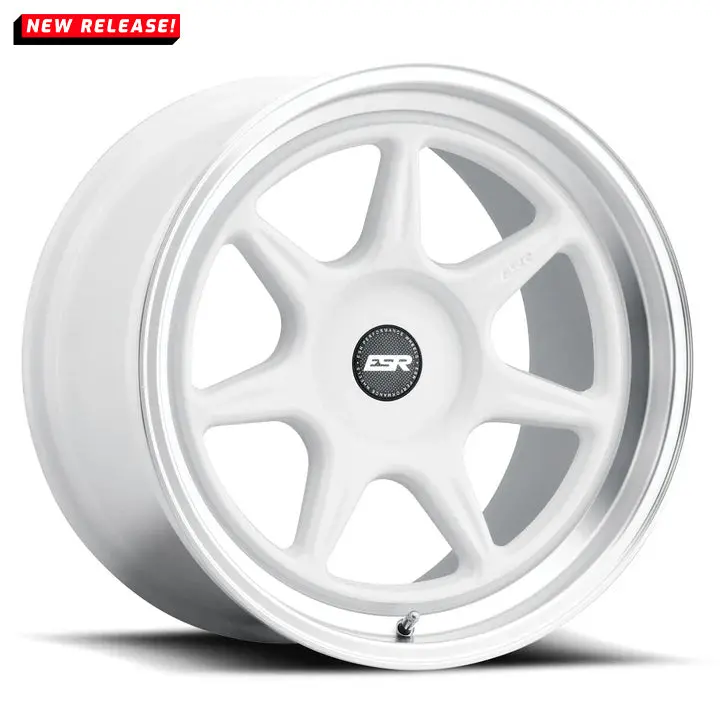 Cr7 Gloss White- 18X10.5 +22 5X114.3 72.6 1